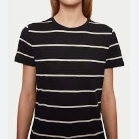 BRANDY MELVILLE T shirt, black and white - Picture 1 of 3